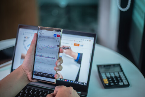 5 Perbedaan Antara Investasi Saham Aktif dan Pasif